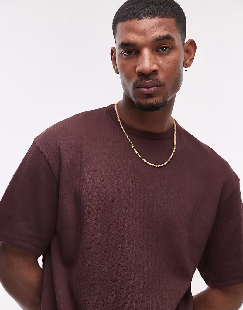 Футболка Topman свободного кроя с фактурными полосками коричневого цвета
Футболка Topman свободного кроя с фактурными полосками коричневого цвета