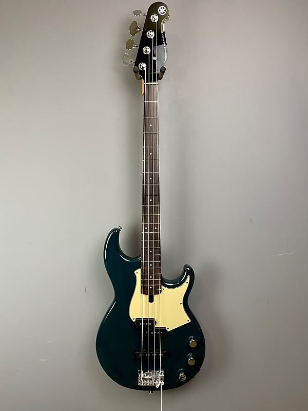 Yamaha BB434-TB, 4 струны, 2010-е гг., темно-синий BB434-TB 4-String 
Yamaha BB434-TB, 4 струны, 2010-е гг., темно-синий BB434-TB 4-String