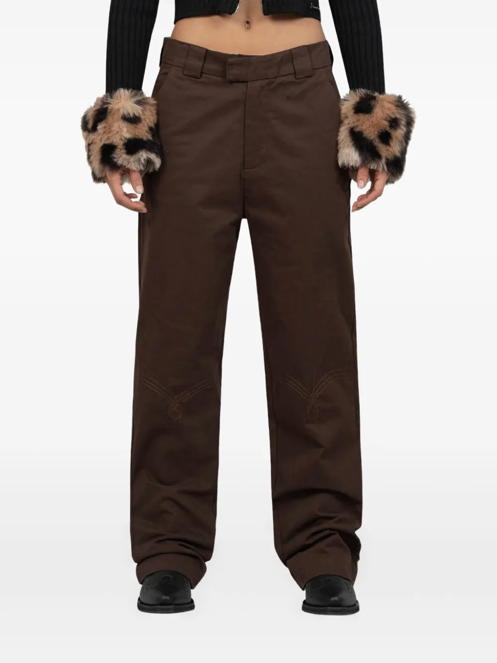 Брюки с вышитым логотипом House of Sunny, коричневый
Брюки с вышитым логотипом House of Sunny, коричневый