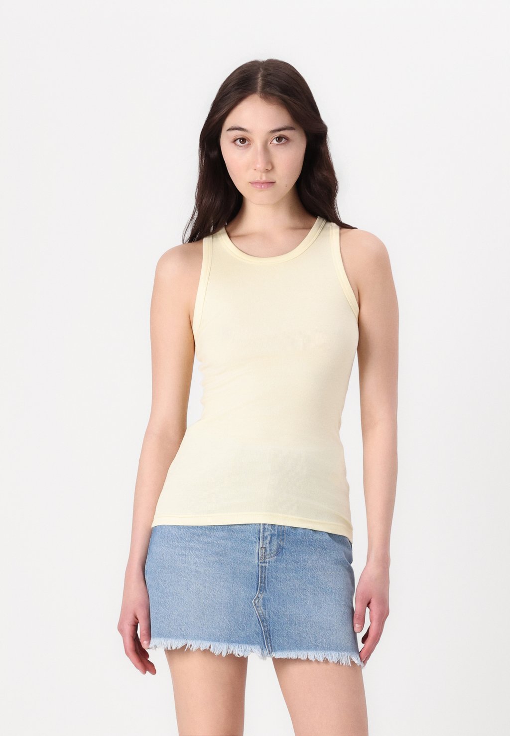 Топ NETTIE Samsøe Samsøe, кремовый 
Топ NETTIE Samsøe Samsøe, кремовый