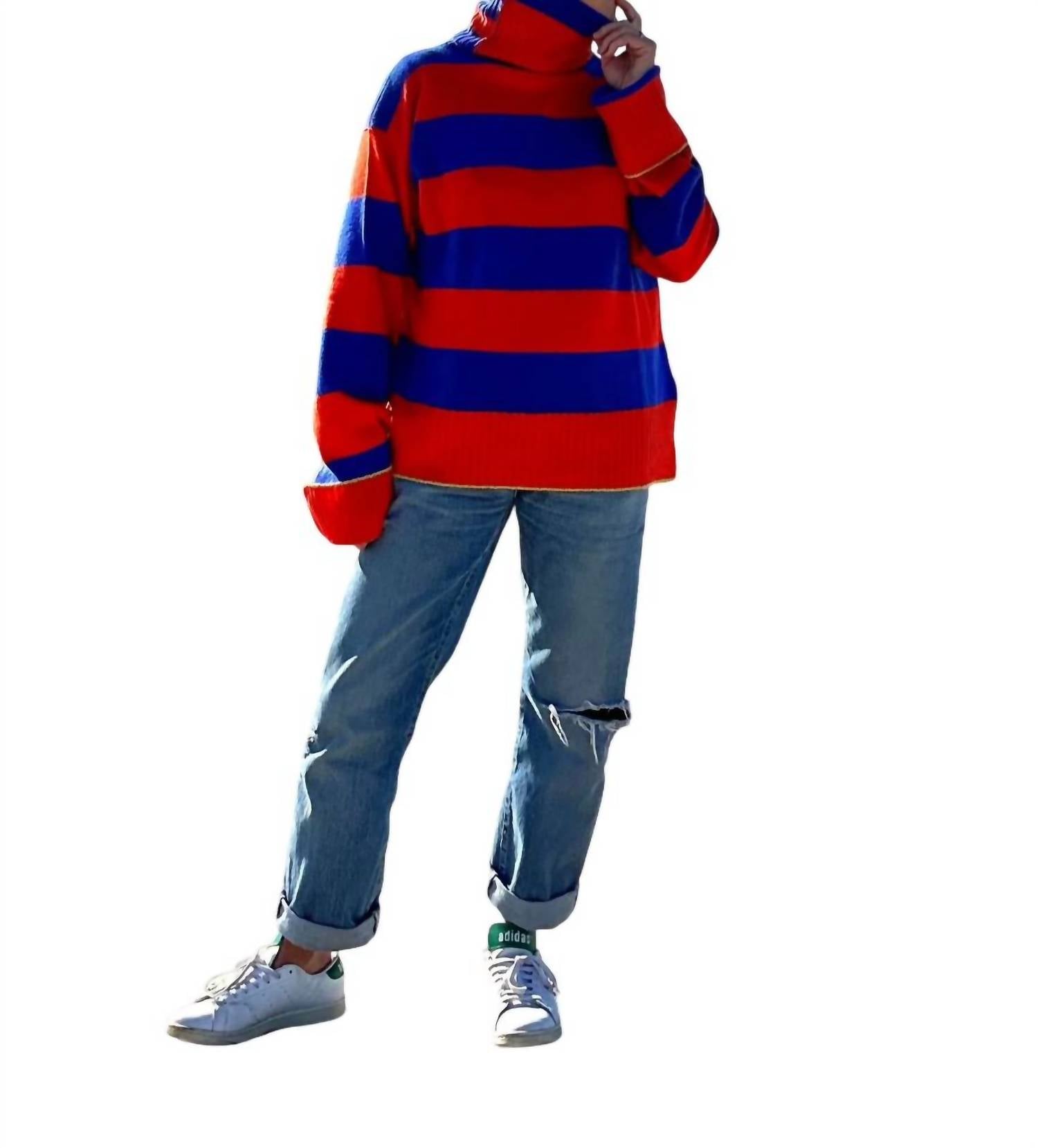 Свитер с воротником-воронкой в оранжево-синем цвете Rohka
Свитер с воротником-воронкой в оранжево-синем цвете Rohka