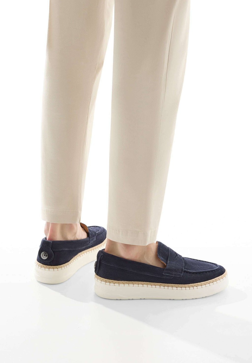 Слипоны Voile Blanche, темно-синий
Слипоны Voile Blanche, темно-синий