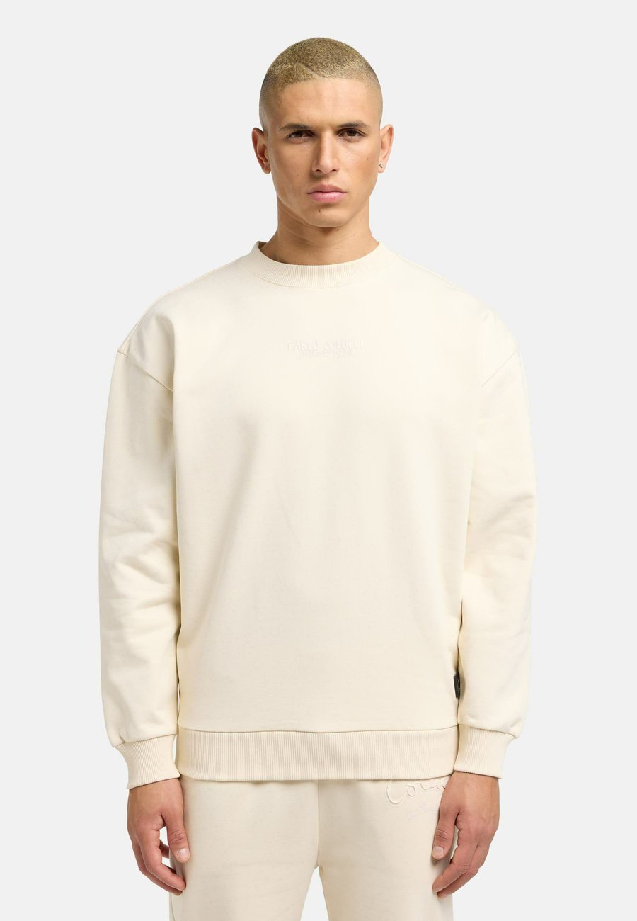 Толстовка Carlo Colucci Sweatshirt, Beige
Толстовка Carlo Colucci Sweatshirt, Beige