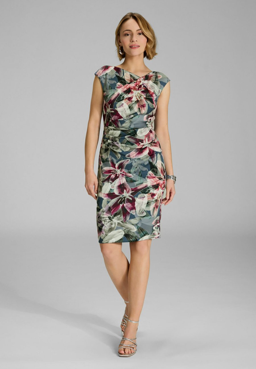 Платье Swing Shift dress, Navy Multi/Blue
Платье Swing Shift dress, Navy Multi/Blue