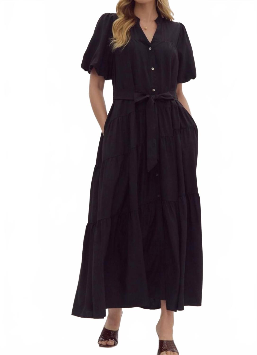 Платье-макси Better Because Of You с пуговицами в черном цвете Entro
Платье-макси Better Because Of You с пуговицами в черном цвете Entro