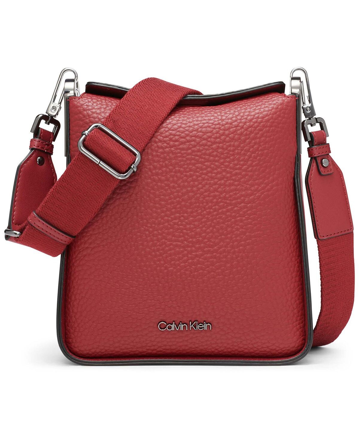 Маленькая сумка через плечо fay Calvin Klein
Маленькая сумка через плечо fay Calvin Klein