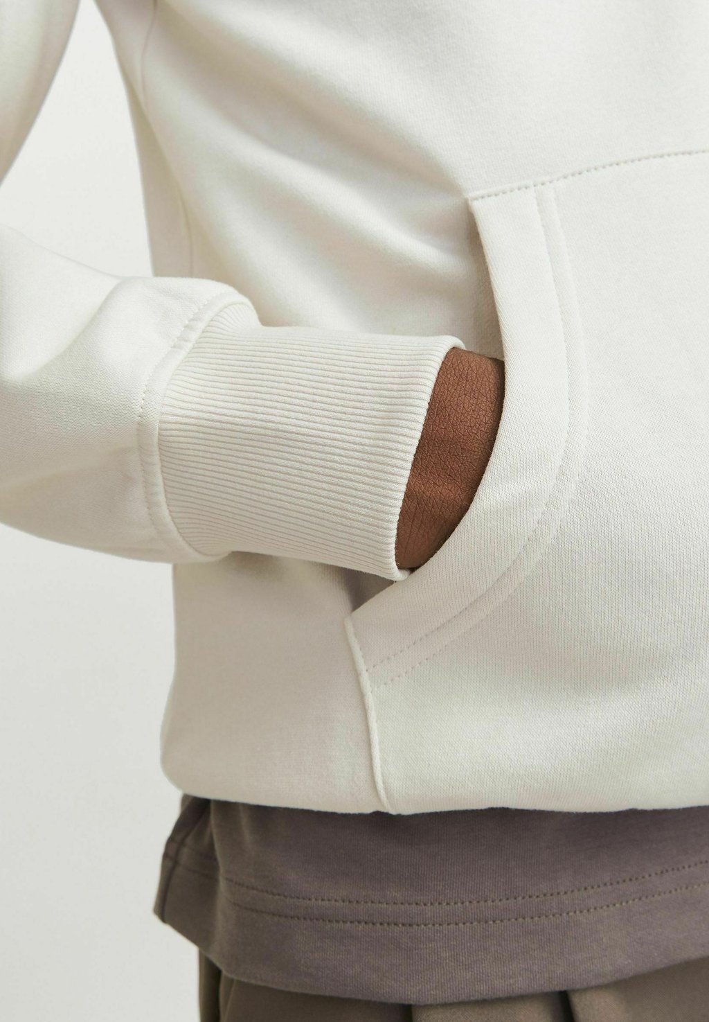 Толстовка с капюшоном Jack & Jones, молочный
Толстовка с капюшоном Jack & Jones, молочный