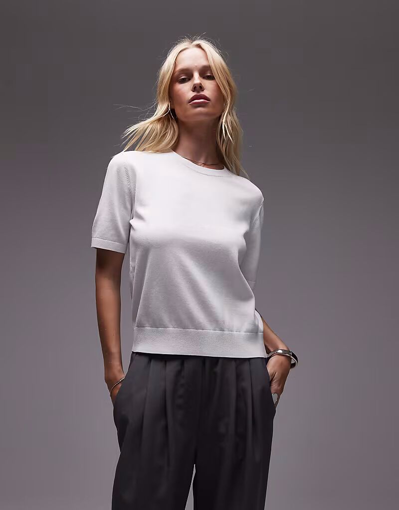 Футболка-топ ARKET из чистого хлопка, цвет: белый 
Футболка-топ ARKET из чистого хлопка, цвет: белый