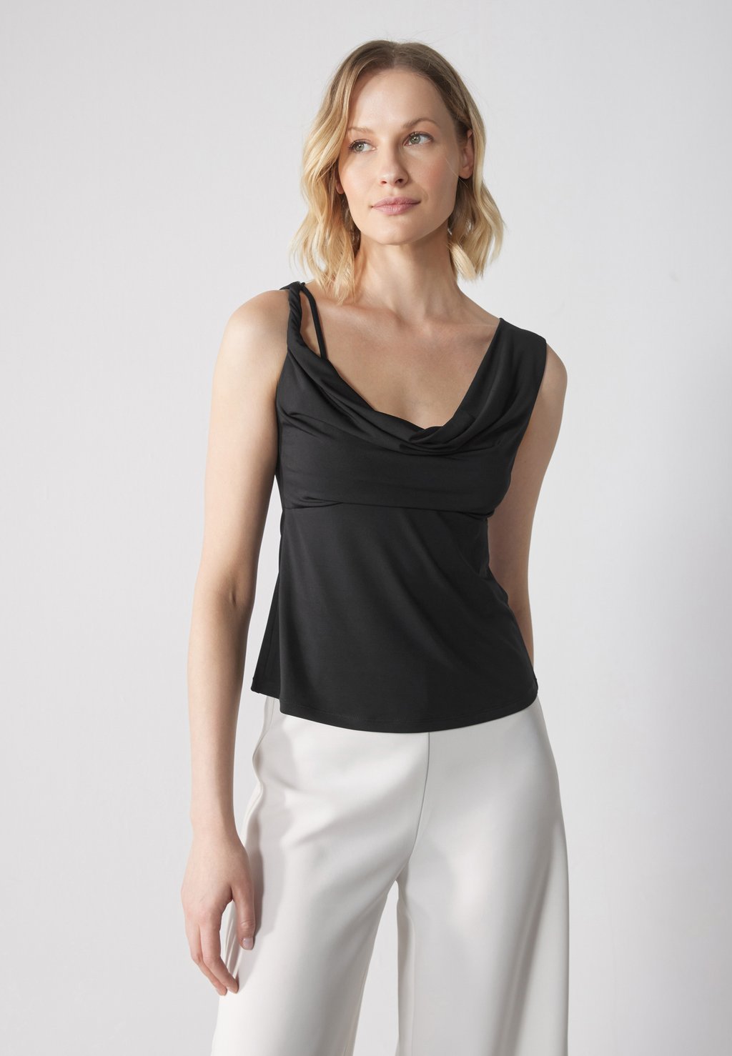 Топ Anna Field, черный
Топ Anna Field, черный