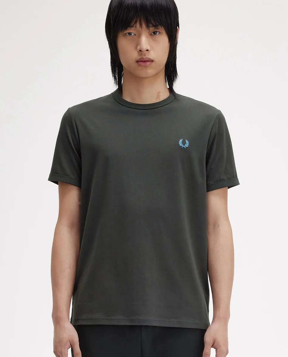 Футболка мужская с короткими рукавами и круглым вырезом Fred Perry, темно-зеленый
Футболка мужская с короткими рукавами и круглым вырезом Fred Perry, темно-зеленый
