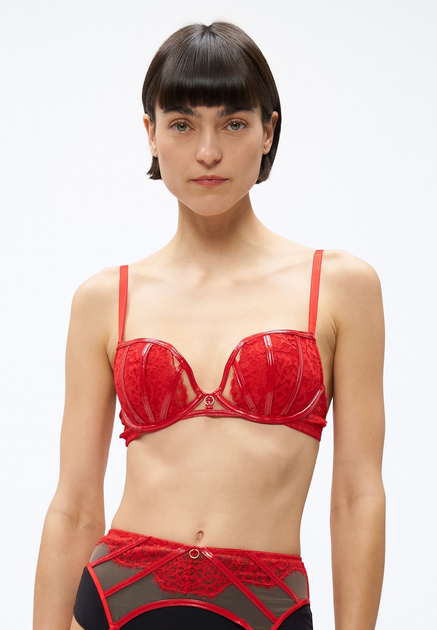 Бюстгальтер Ann Summers UNDENIABLE PADDED PLUNGE , Red
Бюстгальтер Ann Summers UNDENIABLE PADDED PLUNGE , Red