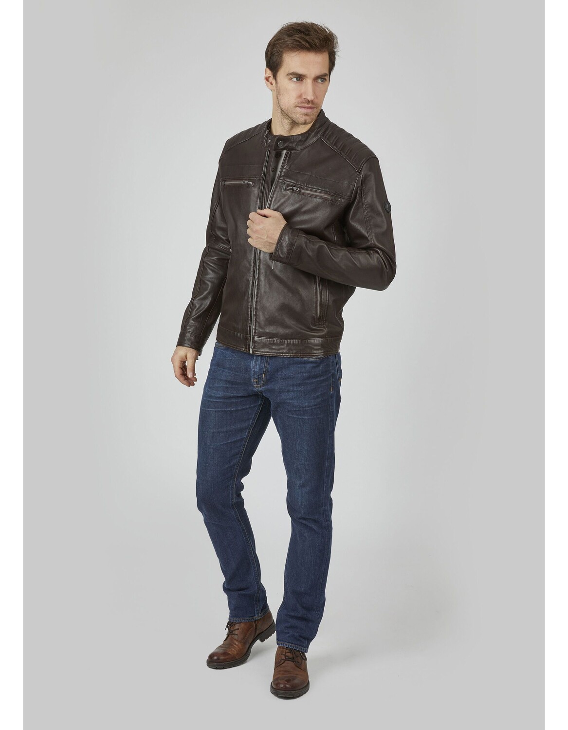 Кожаная куртка Bugatti Amadeo, темно коричневый
Кожаная куртка Bugatti Amadeo, темно коричневый