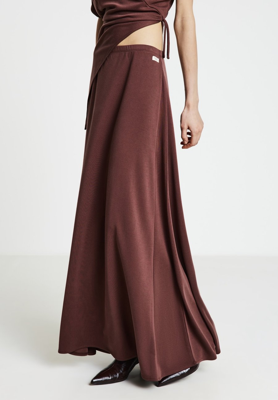 Юбка Calliope TINTA UNITA, Marrone/Brown
Юбка Calliope TINTA UNITA, Marrone/Brown