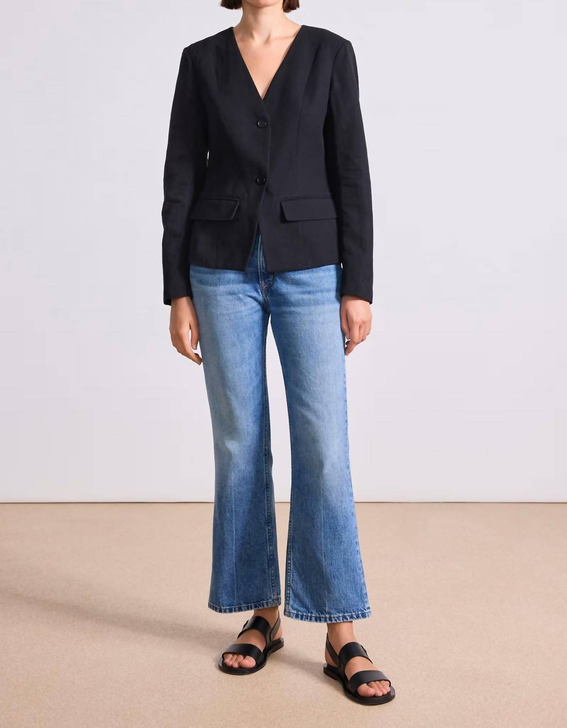 Топ-блейзер Asma черного цвета Apiece Apart, черный
Топ-блейзер Asma черного цвета Apiece Apart, черный