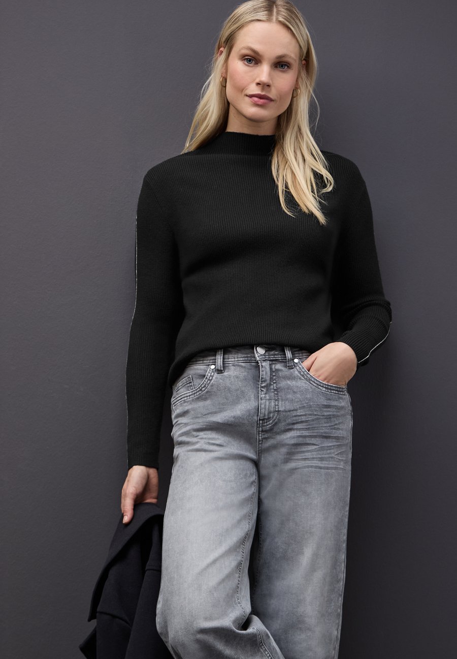 Джемпер Street One IN RIPPSTRUKTUR, Schwarz/Black
Джемпер Street One IN RIPPSTRUKTUR, Schwarz/Black