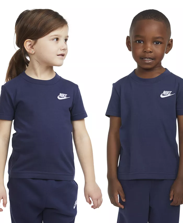 Футболка Futura с короткими рукавами и вышивкой для мальчиков-малышей Nike, синий
Футболка Futura с короткими рукавами и вышивкой для мальчиков-малышей Nike, синий