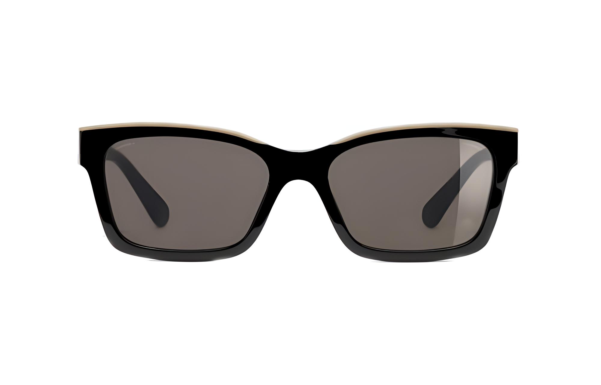 Квадратные солнцезащитные очки CHANEL, черный
Квадратные солнцезащитные очки CHANEL, черный