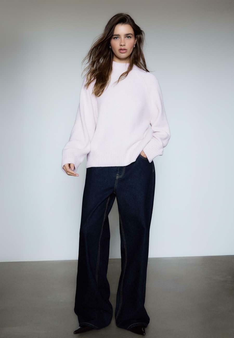 Джемпер Stradivarius Jumper, Stone
Джемпер Stradivarius Jumper, Stone