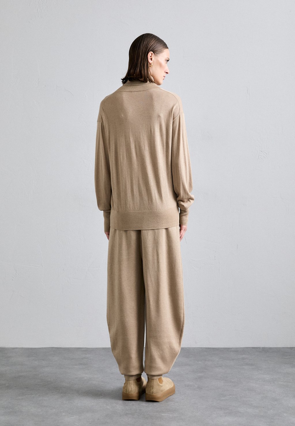 Джемпер MOHSEN By Malene Birger, песочный
Джемпер MOHSEN By Malene Birger, песочный