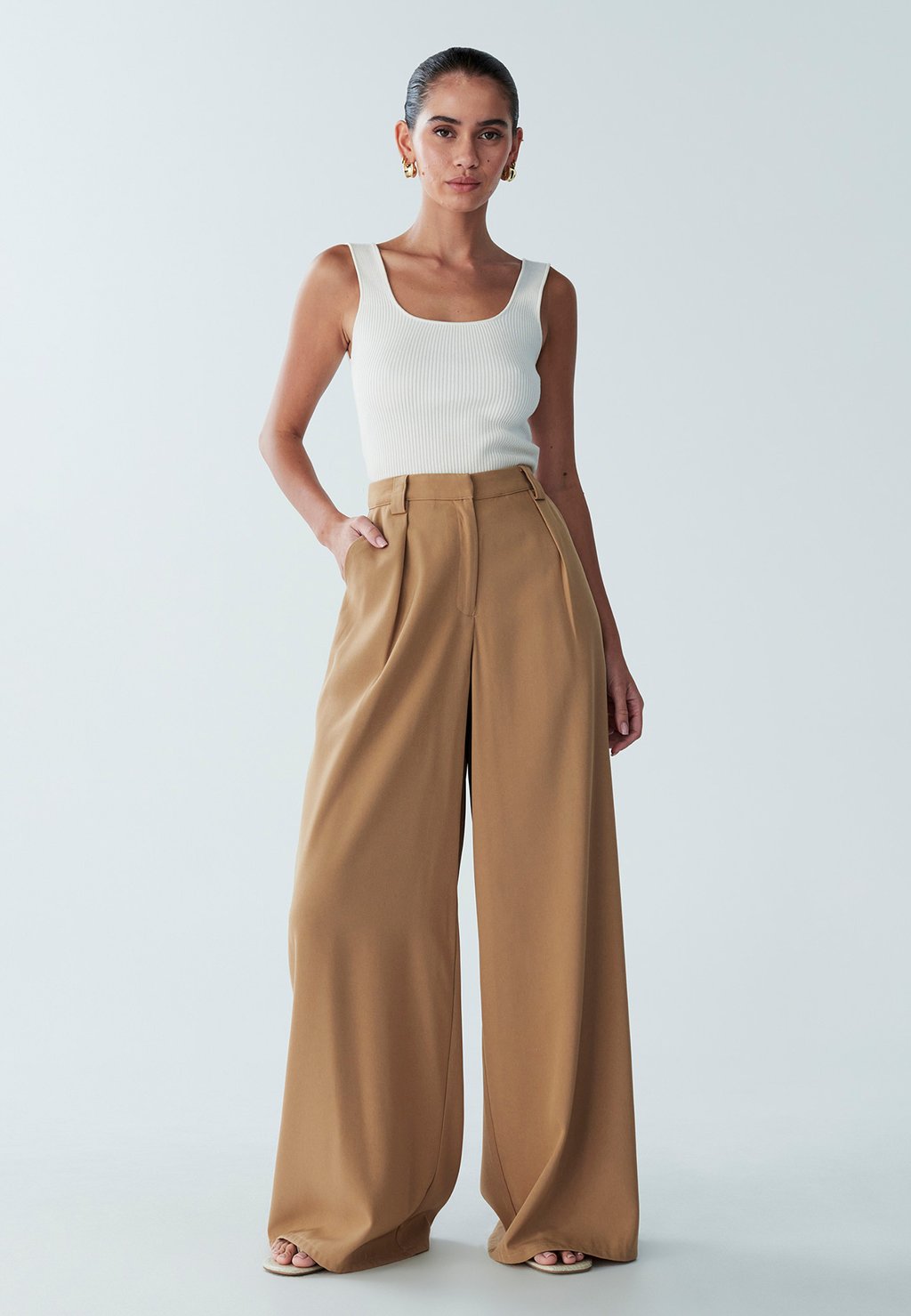 Брюки VIEW ST MRLO, коричневый
Брюки VIEW ST MRLO, коричневый