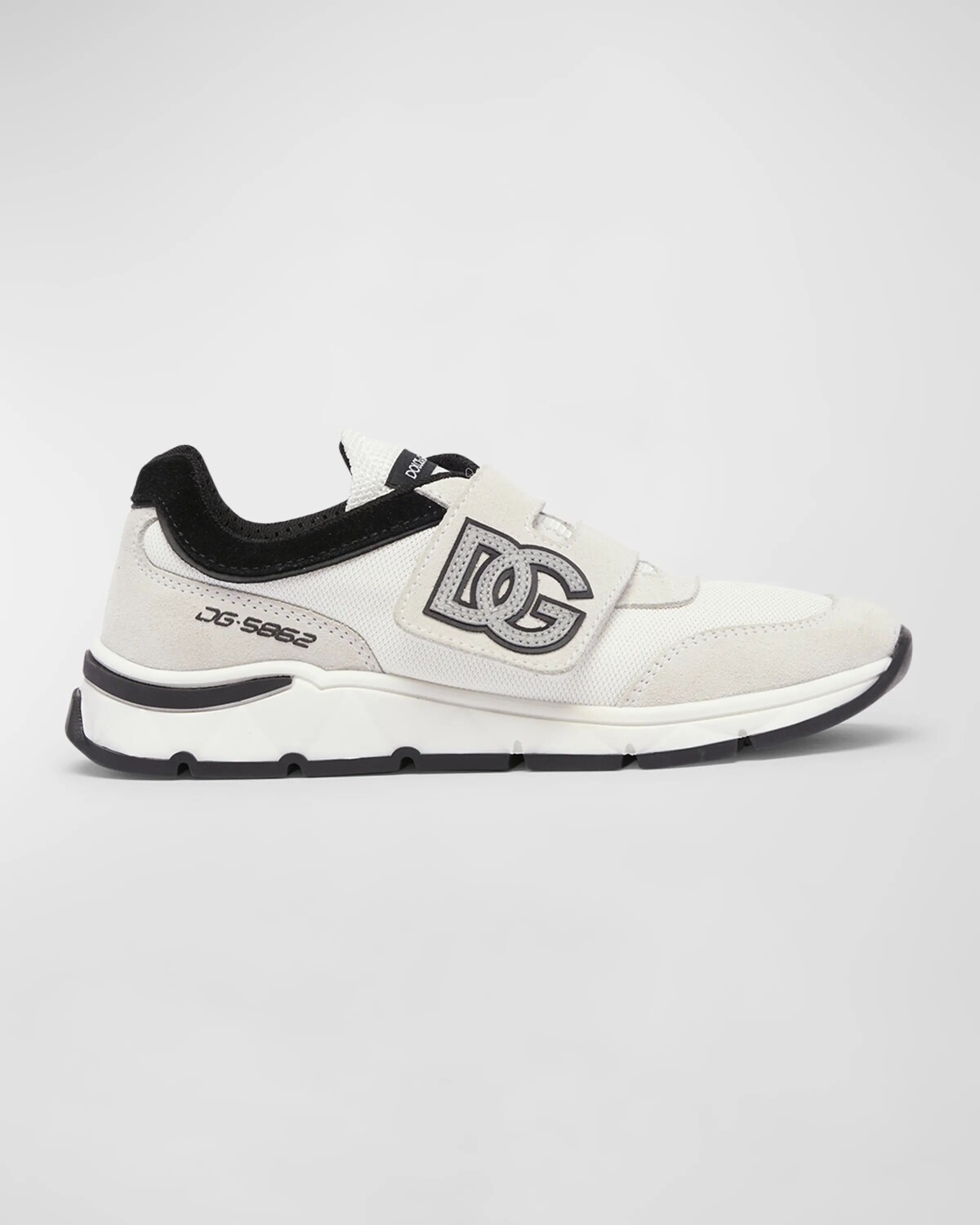 Детские кроссовки для бега на липучке DG Dolce&Gabbana, цвет White/Black
Детские кроссовки для бега на липучке DG Dolce&Gabbana, цвет White/Black