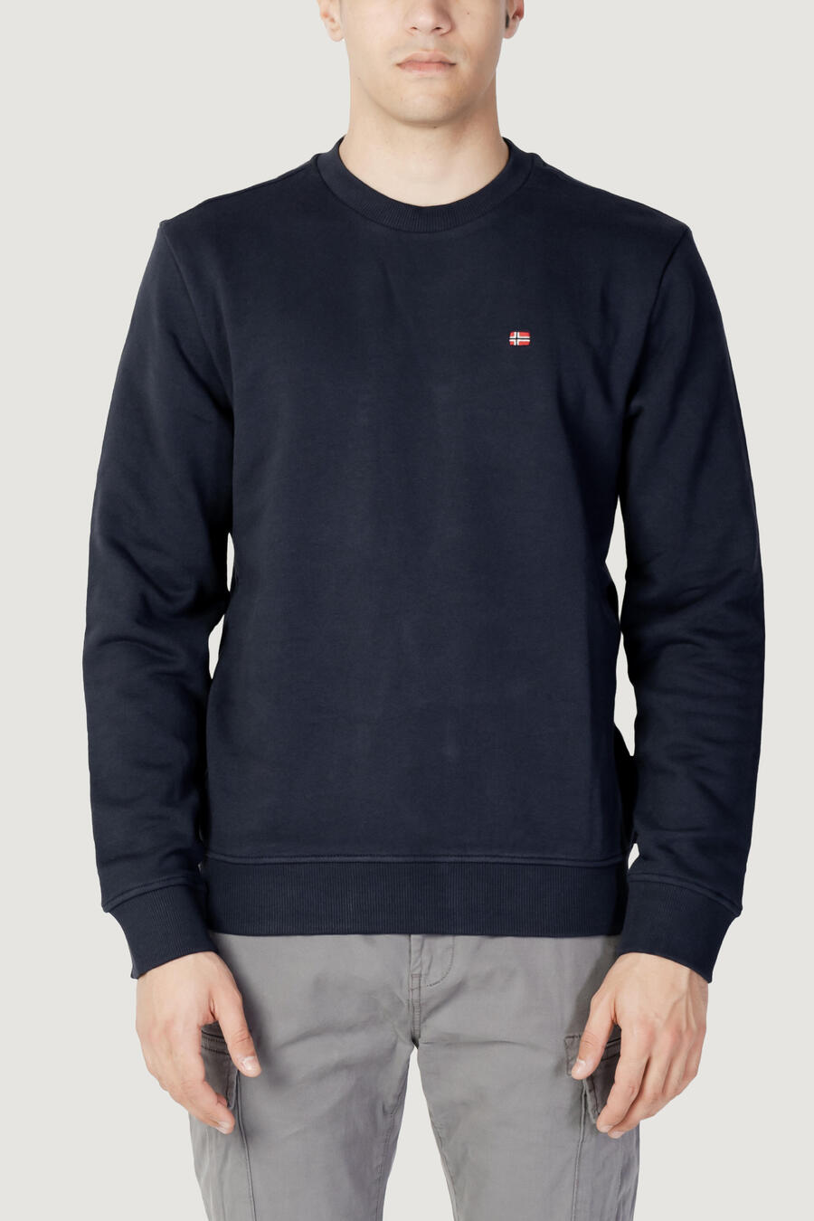 NAPAPIJRI Толстовка мужская Balis Crew Sum 2 темно-синяя
NAPAPIJRI Толстовка мужская Balis Crew Sum 2 темно-синяя