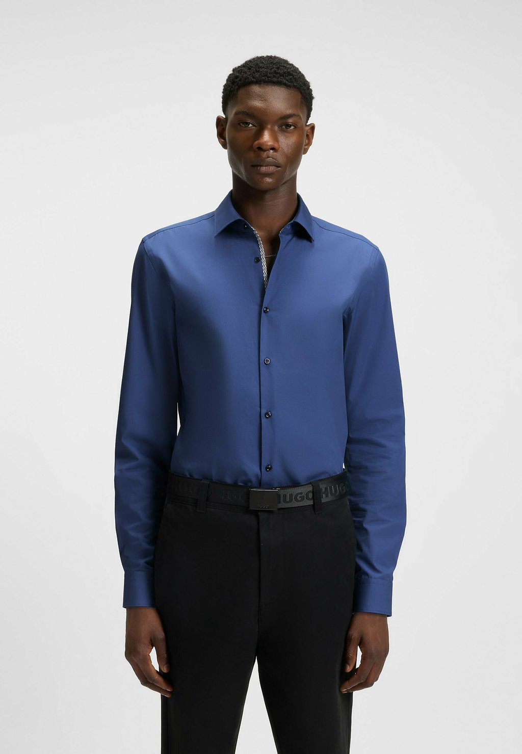 Классическая рубашка KOEY HUGO, синий
Классическая рубашка KOEY HUGO, синий