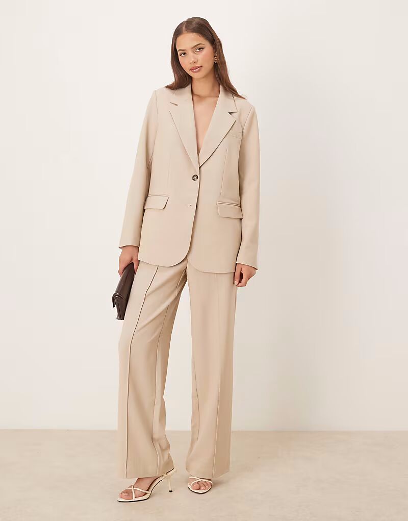 Брюки YAS с высокой талией и широкими штанинами, кремового цвета
Брюки YAS с высокой талией и широкими штанинами, кремового цвета