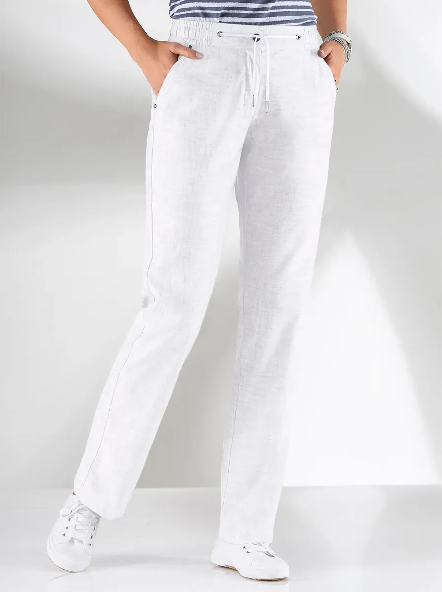 Casual Looks: брюки буткат, белый
Casual Looks: брюки буткат, белый