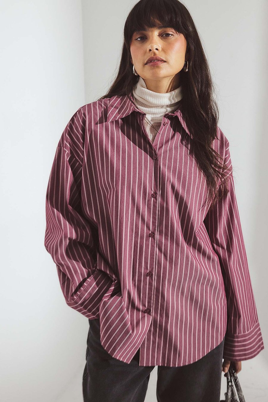 Блуза NA-KD Button-down blouse, Burgundy Pink Stripe/Bordeaux
Блуза NA-KD Button-down blouse, Burgundy Pink Stripe/Bordeaux