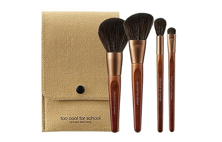 Набор кистей для макияжа ARTIST VEGAN BRUSH KIT Too Cool For School
Набор кистей для макияжа ARTIST VEGAN BRUSH KIT Too Cool For School