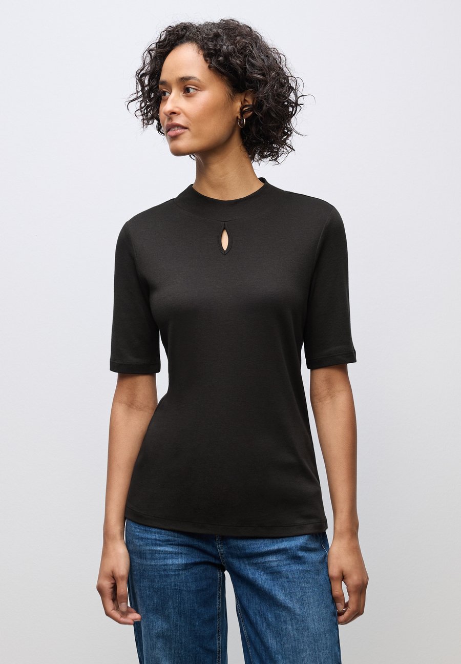 Футболка Street One MIT CUT-OUT DETAIL, Braun/Dark Brown
Футболка Street One MIT CUT-OUT DETAIL, Braun/Dark Brown