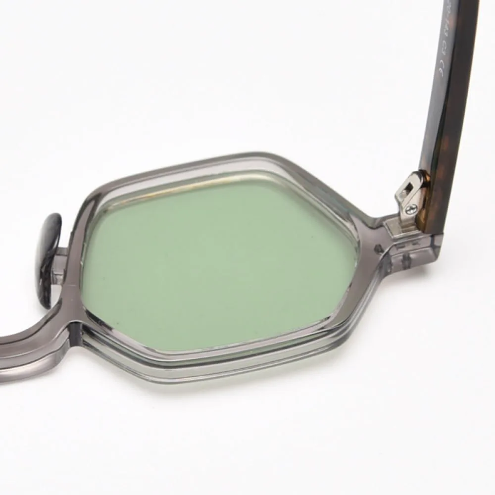 Солнцезащитные очки MUTYNE в стиле ретро, защита от УФ-излучения UV400, мужские, зеленые и коричневые, многоугольные, женские, шестиугольные, летние, Black
Солнцезащитные очки MUTYNE в стиле ретро, защита от УФ-излучения UV400, мужские, зеленые и коричневые, многоугольные, женские, шестиугольные, летние, Black