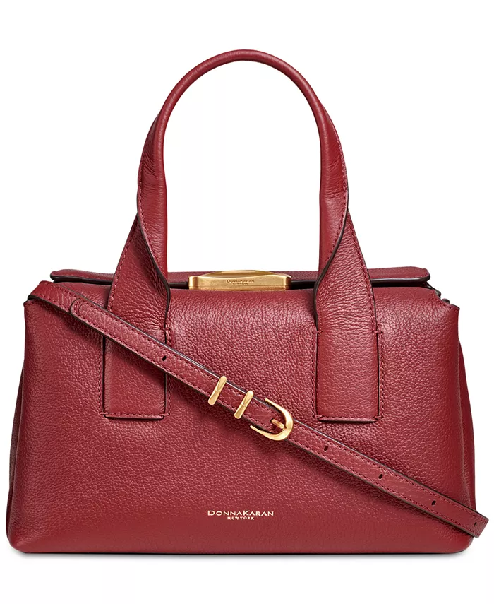 Амагансетт - мягкая кожаная сумка через плечо с рельефной магнитной застежкой Donna Karan New York, красный
Амагансетт - мягкая кожаная сумка через плечо с рельефной магнитной застежкой Donna Karan New York, красный