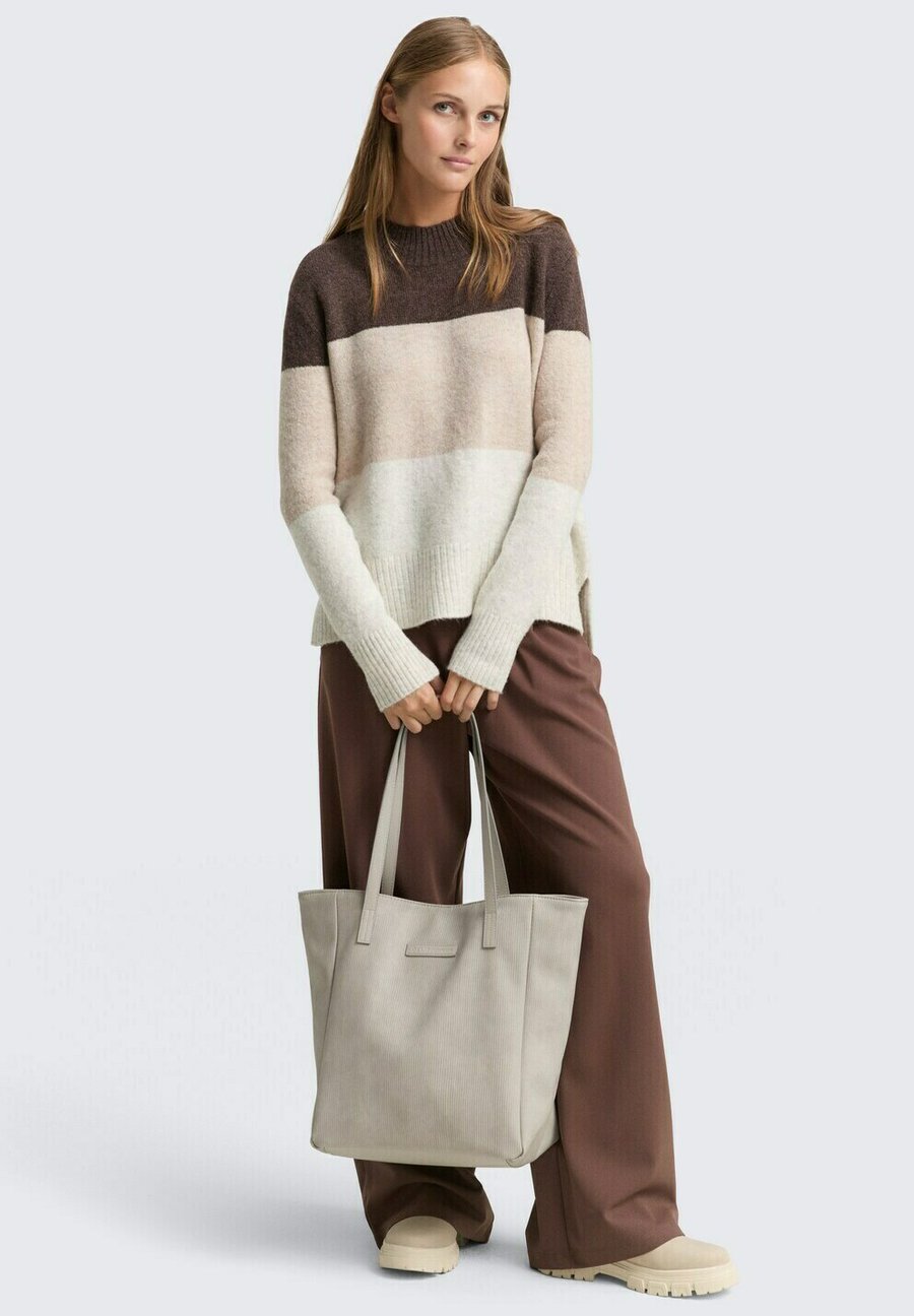 Сумка-шоппер TOM TAILOR DENIM Tote bag, Light Grey
Сумка-шоппер TOM TAILOR DENIM Tote bag, Light Grey