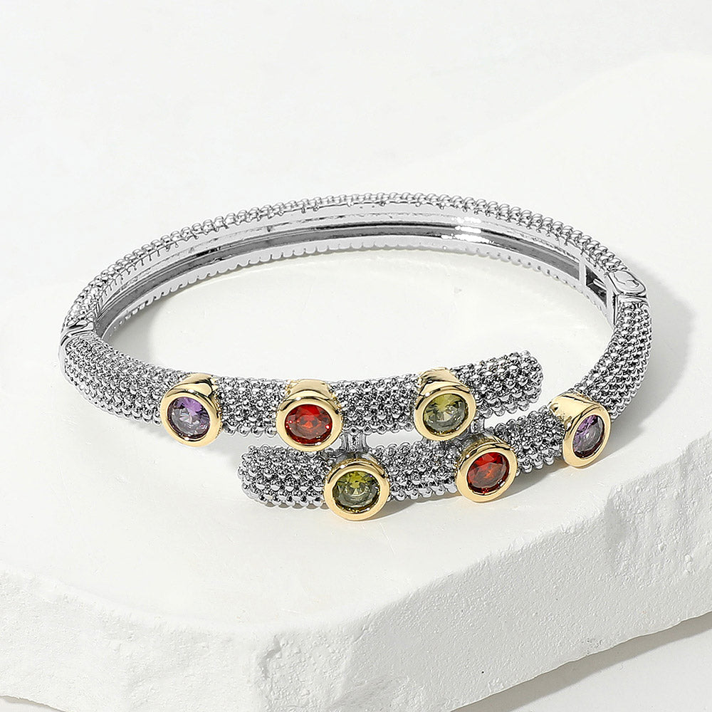 Браслет-браслет с разноцветными фианитами, покрытый золотом 14 карат, с оправой из разноцветных фианитов, двухцветный Fashnzfab, Multi, Two Tone
Браслет-браслет с разноцветными фианитами, покрытый золотом 14 карат, с оправой из разноцветных фианитов, двухцветный Fashnzfab, Multi, Two Tone