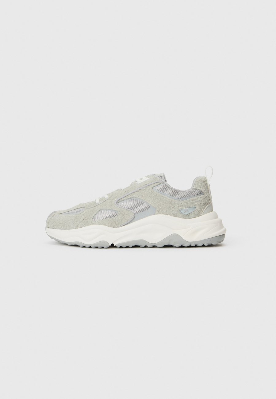 Кроссовки Steve Madden SERPENT H, Ice/Grey
Кроссовки Steve Madden SERPENT H, Ice/Grey