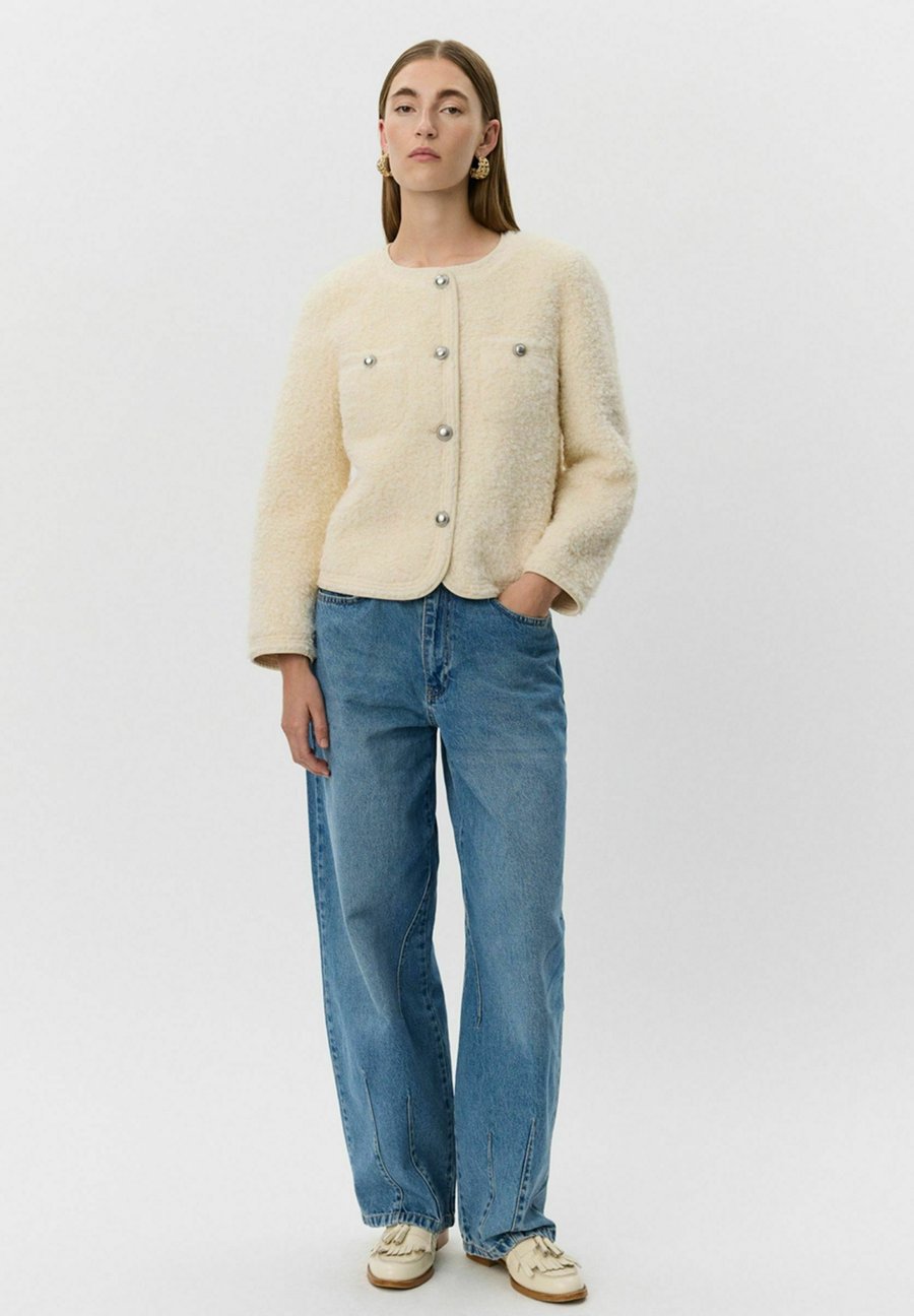 Флисовая куртка Sofie Schnoor BENEDICTESW, Off White/White
Флисовая куртка Sofie Schnoor BENEDICTESW, Off White/White