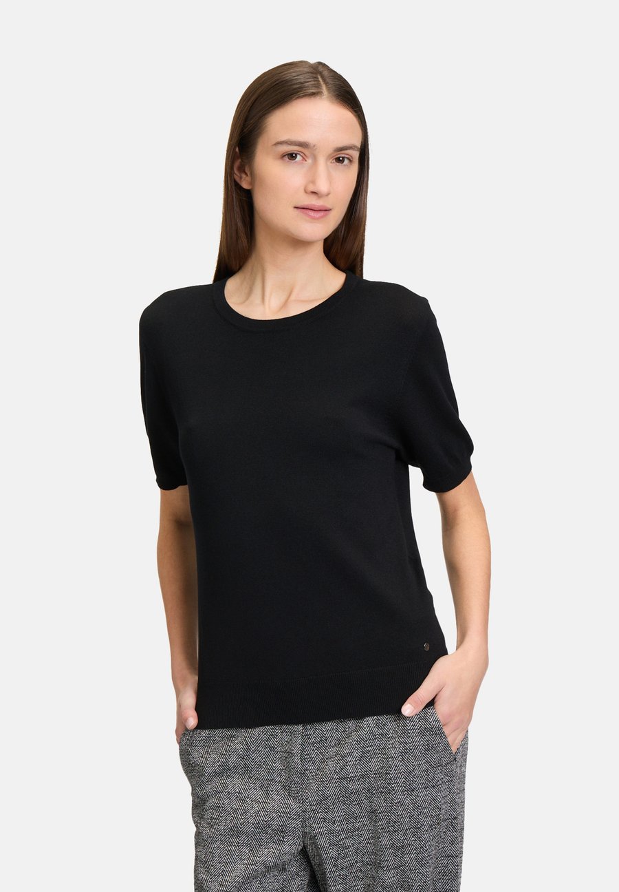 Футболка Betty & Co Basic T-shirt, Schwarz/Black, Черный, Футболка Betty & Co Basic T-shirt, Schwarz/Black
Футболка Betty & Co Basic T-shirt, Schwarz/Black, Черный, Футболка Betty & Co Basic T-shirt, Schwarz/Black