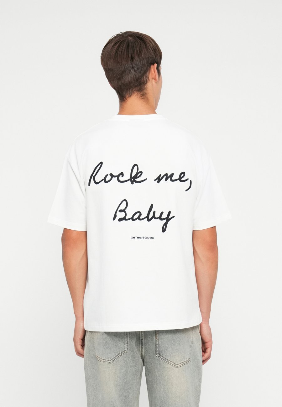 Футболка Don't Waste Culture BEIRON UNISEX, Off-White
Футболка Don't Waste Culture BEIRON UNISEX, Off-White