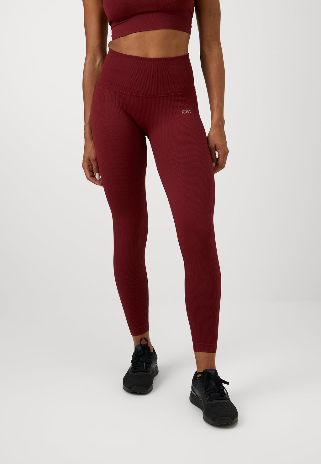 Леггинсы DEFINE SEAMLESS POCKET ICANIWILL, темно-красный
Леггинсы DEFINE SEAMLESS POCKET ICANIWILL, темно-красный