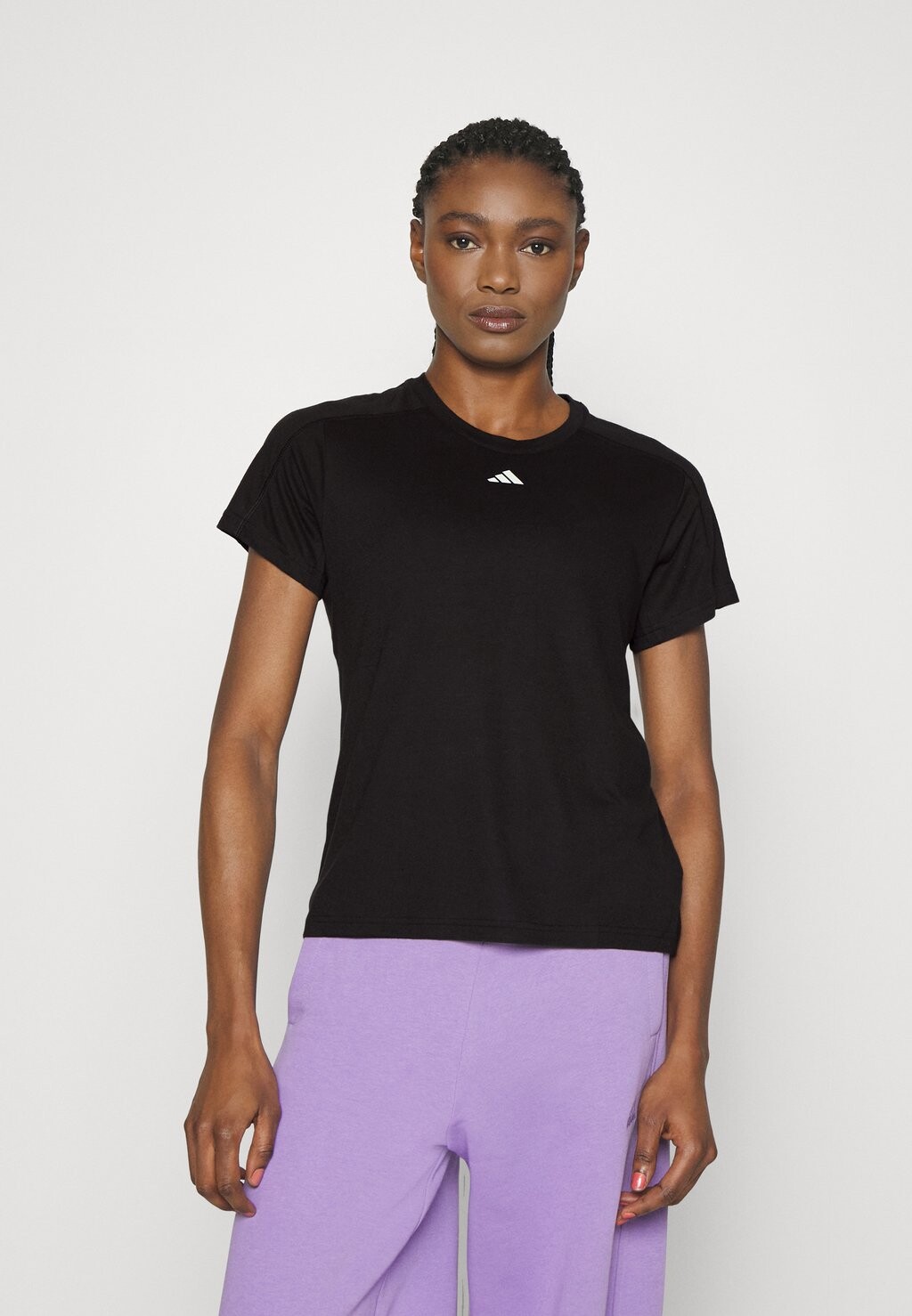 Спортивная футболка Adidas, черный
Спортивная футболка Adidas, черный