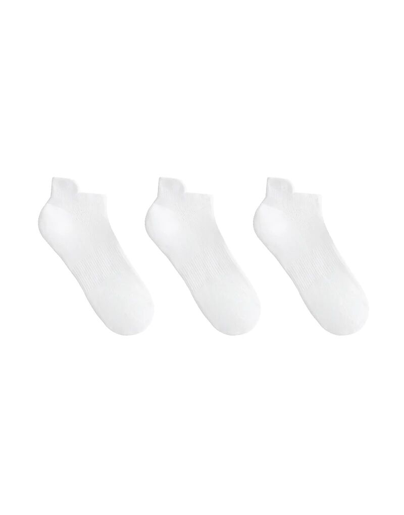 3 Пары спортивных носков Oysho из хлопковой смеси с петлей на пятке белого цвета
3 Пары спортивных носков Oysho из хлопковой смеси с петлей на пятке белого цвета