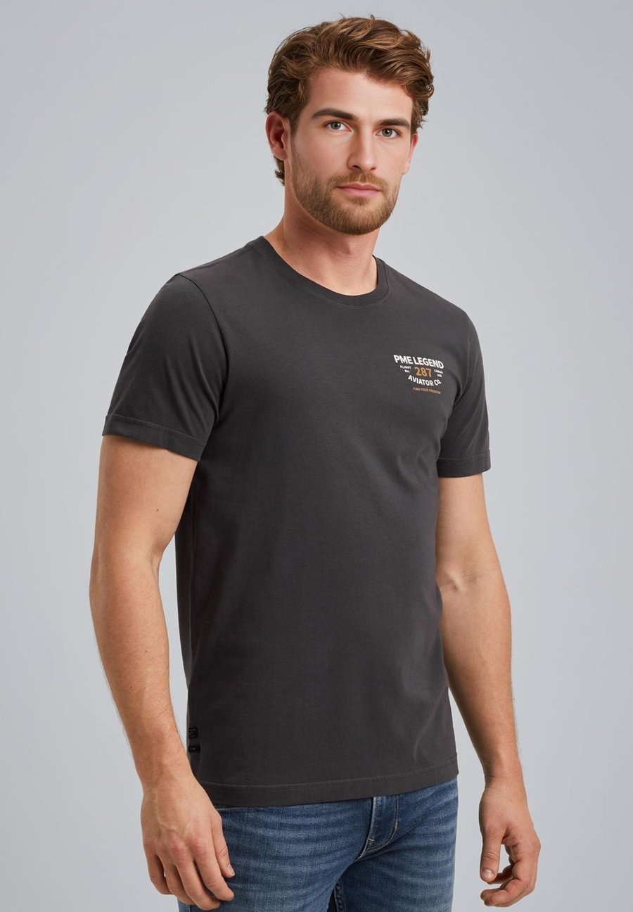 Футболка PME Legend Print T-shirt, Obsidian/Dark Grey, Черный, Футболка PME Legend Print T-shirt, Obsidian/Dark Grey
Футболка PME Legend Print T-shirt, Obsidian/Dark Grey, Черный, Футболка PME Legend Print T-shirt, Obsidian/Dark Grey