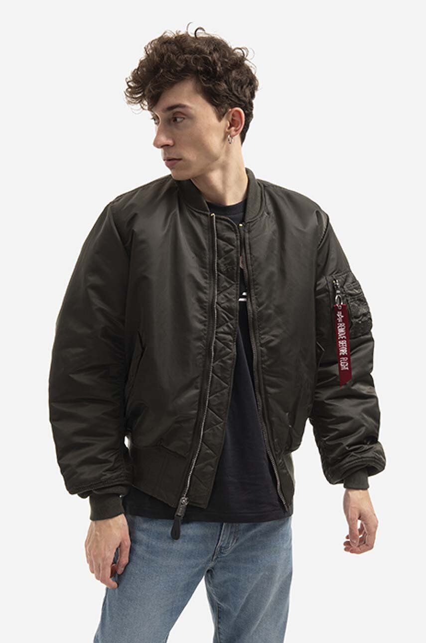 Двусторонний бомбер Ma-1 Reversible Alpha Industries, зеленый
Двусторонний бомбер Ma-1 Reversible Alpha Industries, зеленый