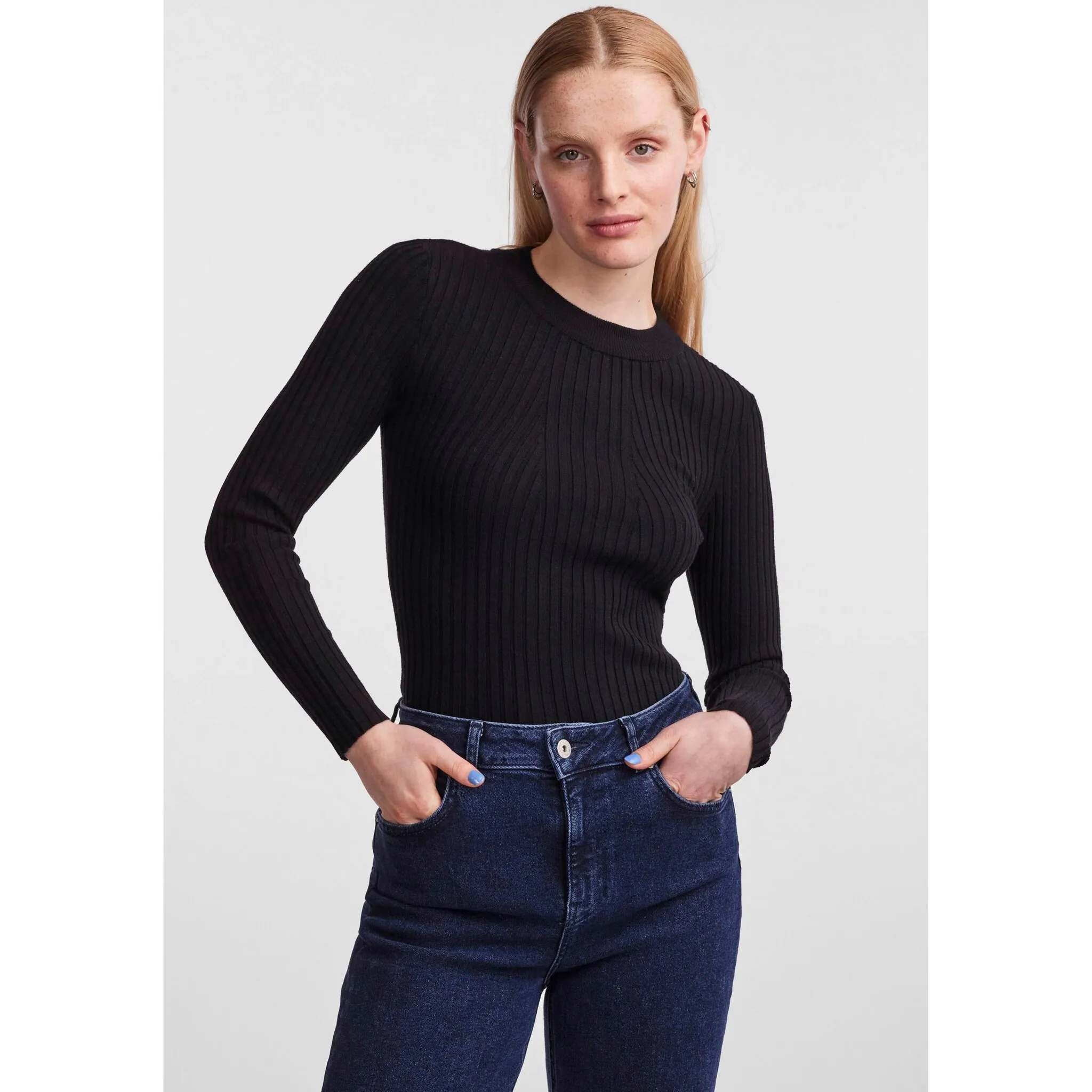 Свитер с круглым вырезом "PCCRISTA LS O-NECK KNIT NOOS BC" Pieces, черный
Свитер с круглым вырезом "PCCRISTA LS O-NECK KNIT NOOS BC" Pieces, черный