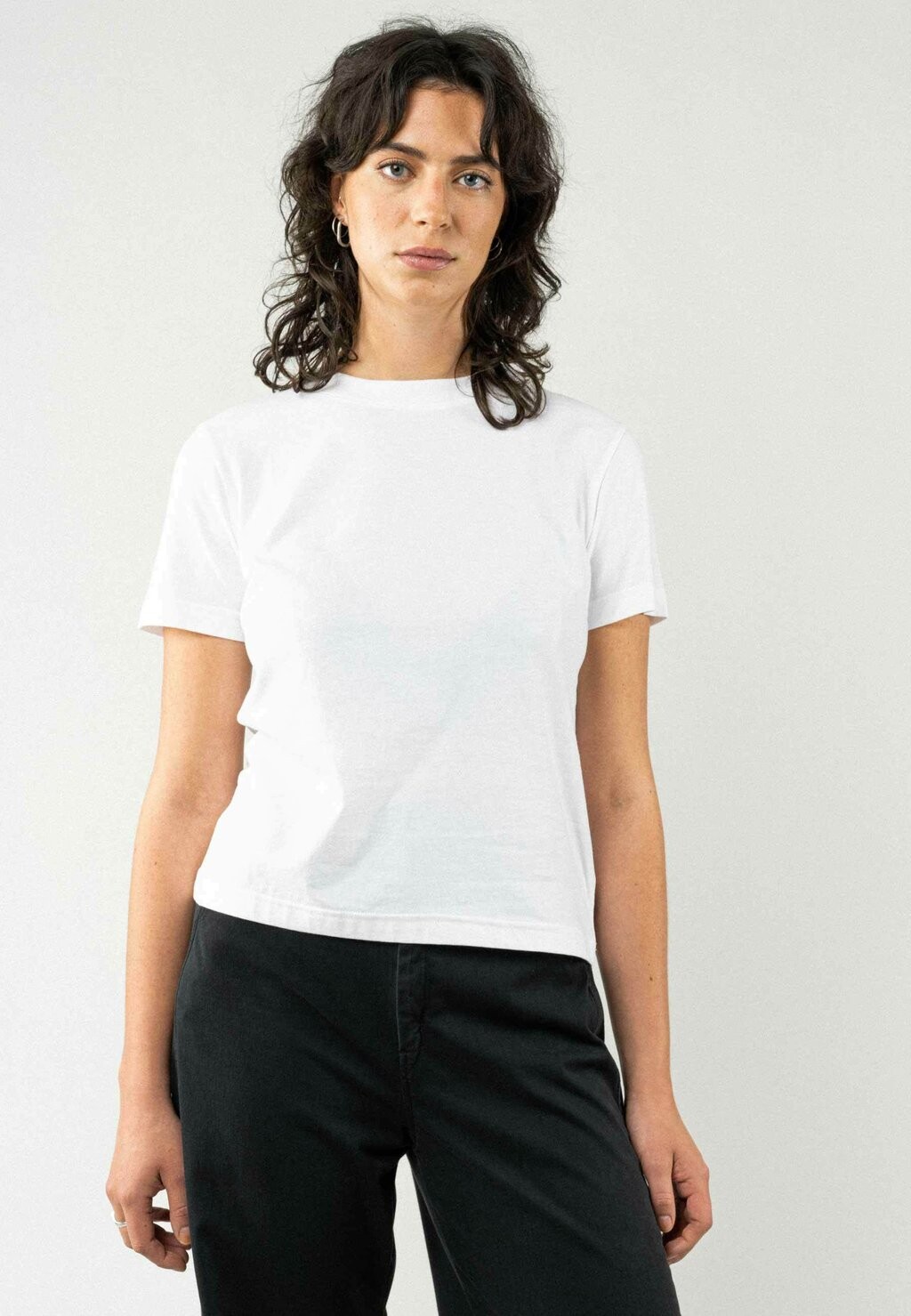 Базовая футболка KHIRA MELA, белый
Базовая футболка KHIRA MELA, белый