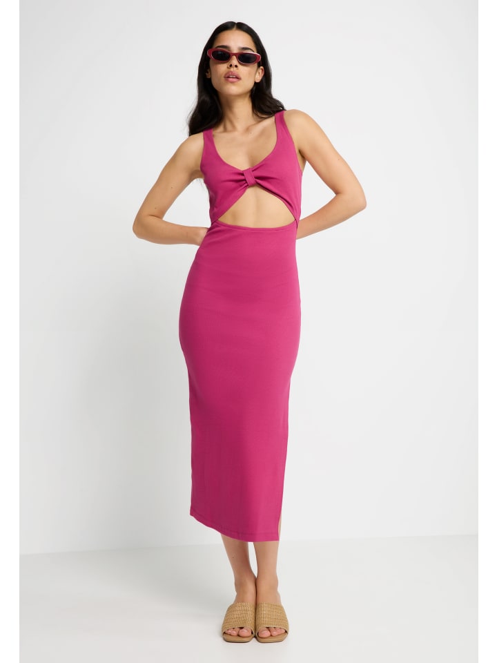 Платье миди темно-ягодного цвета LSCN BY LASCANA
Платье миди темно-ягодного цвета LSCN BY LASCANA