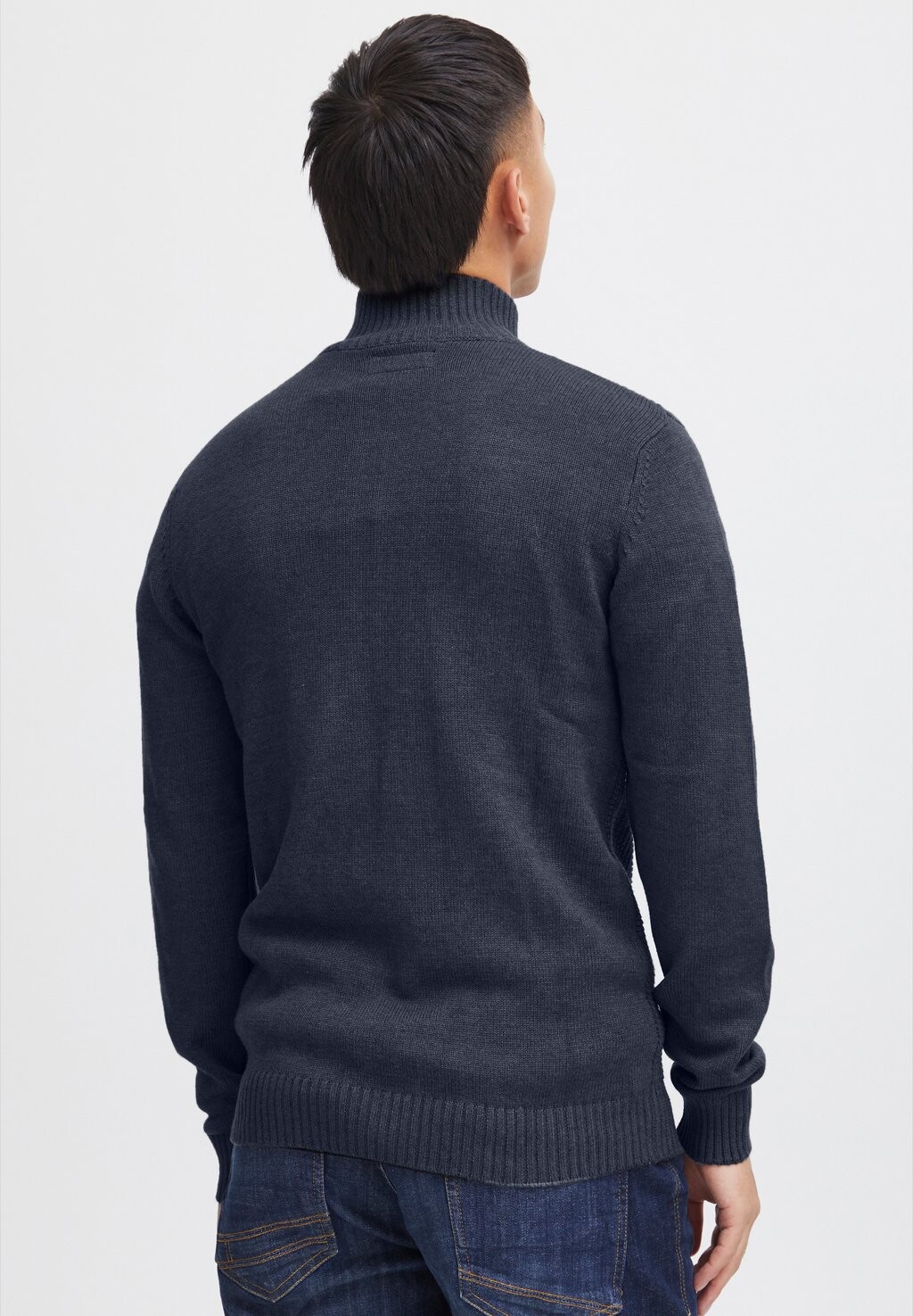 Кардиган Sdtristian Solid, темно-синий
Кардиган Sdtristian Solid, темно-синий