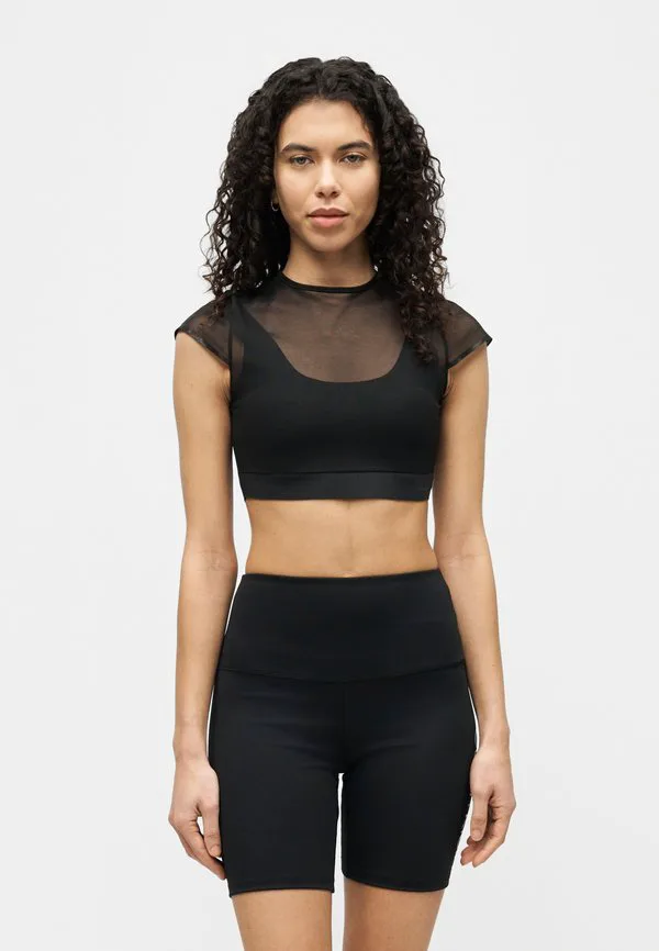 Футболка с принтом в виде скульптуры иконы Calvin Klein, Black, Черный, Футболка с принтом в виде скульптуры иконы Calvin Klein, Black
Футболка с принтом в виде скульптуры иконы Calvin Klein, Black, Черный, Футболка с принтом в виде скульптуры иконы Calvin Klein, Black